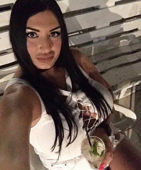 elisabetta mediterraneagirl onlyfans leaks naked