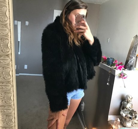 Autumn Brianne onlyfans post