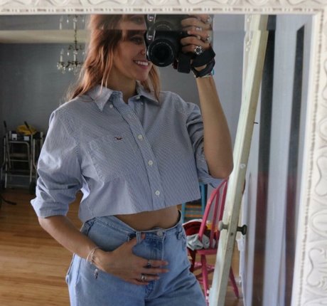 Autumn Brianne onlyfans photos