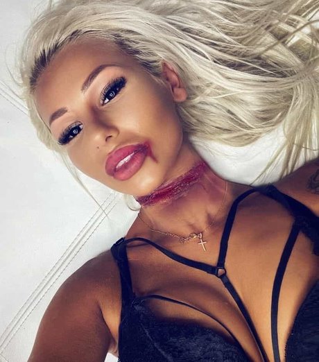 Nikola ihova onlyfans model photo