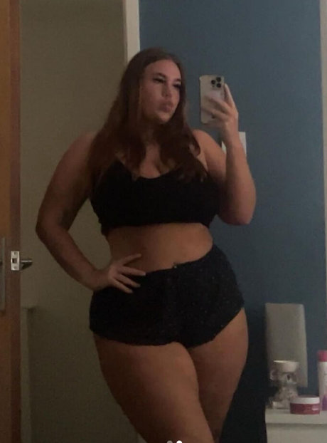 ellierobsxx leaked onlyfans nudes