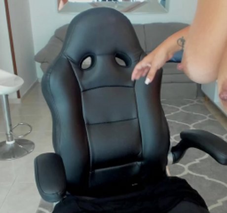 Emilybrowm onlyfans leaked.