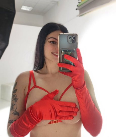 milamilasham onlyfans star