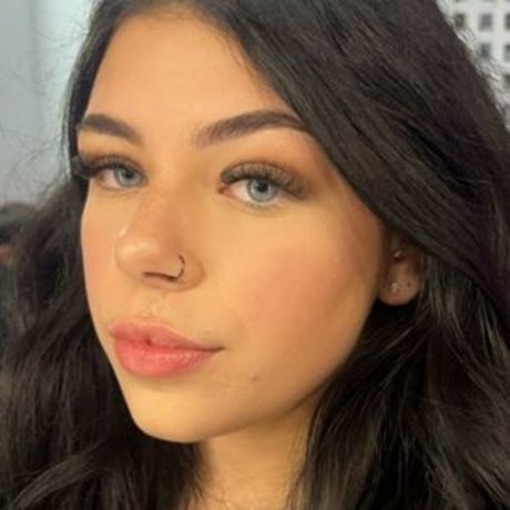 babyliv18 ass onlyfans