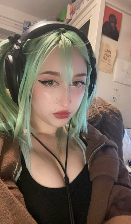 Allykitti onlyfans content