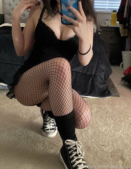 Madelinolivia sexy onlyfans