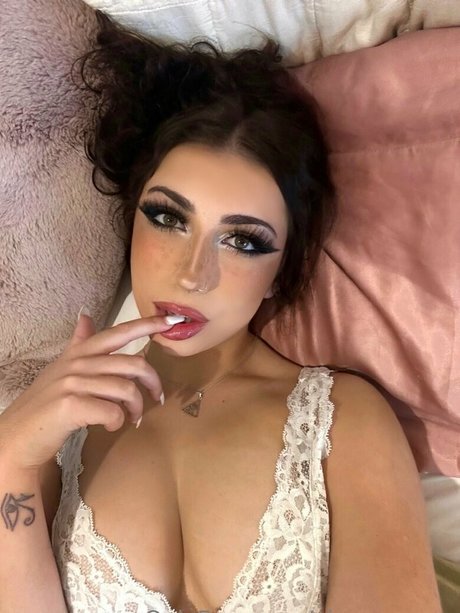 ViennaVeraa onlyfans leak nudes