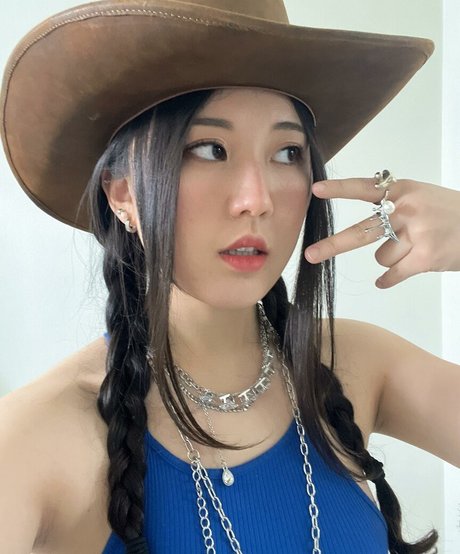 JisuArtist onlyfans leaked nudes