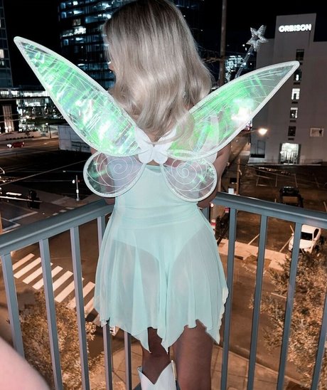 Lauren Swan onlyfans explicit content