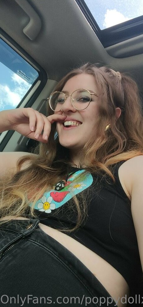 poppydollxoxo onlyfans leaka