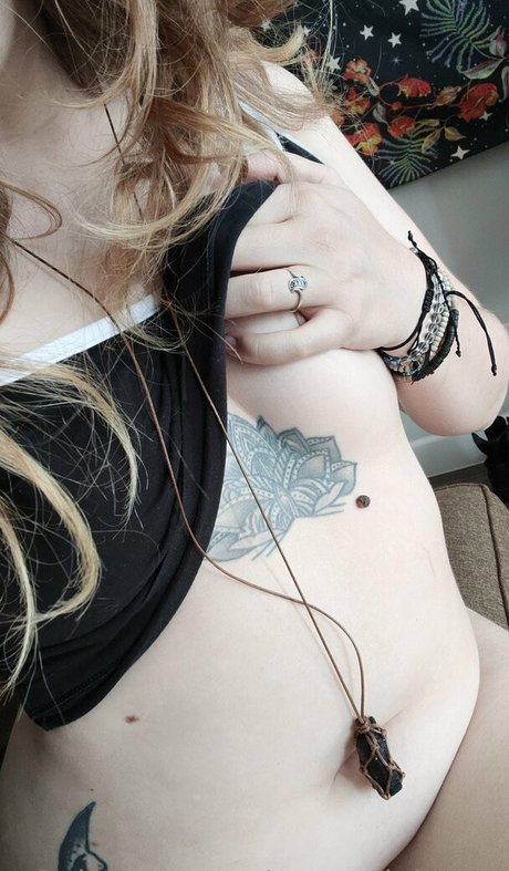 poppydollxoxo naked onlyfans