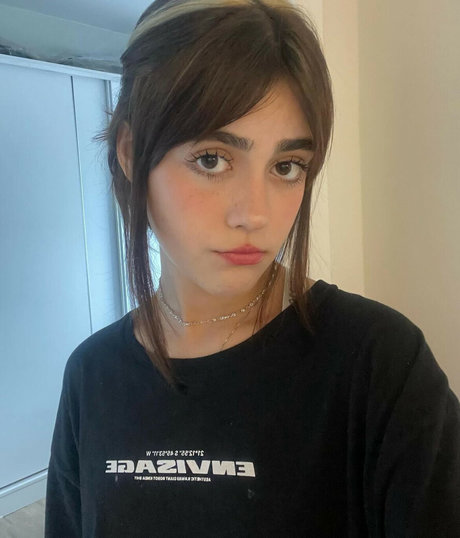 aangelarrochista onlyfans boobs