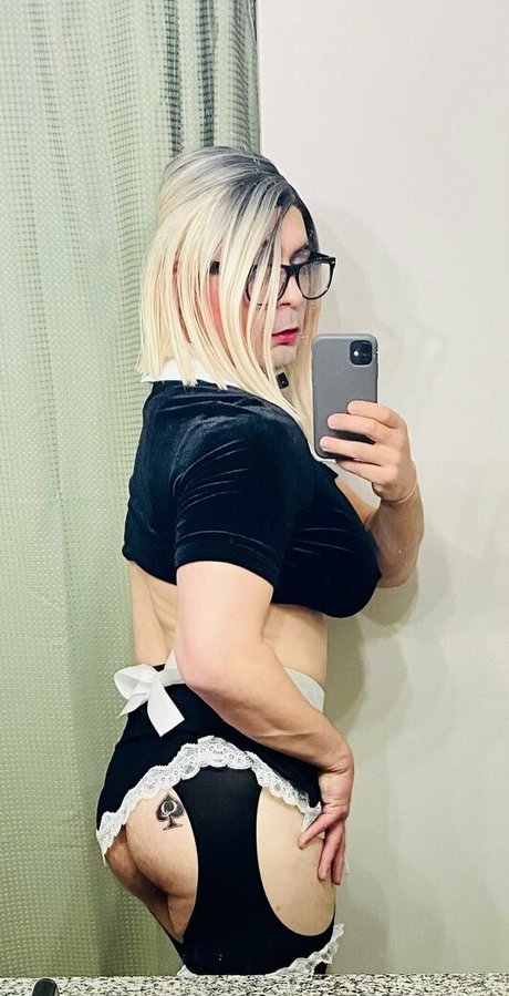 qosrachelcd onlyfans model images