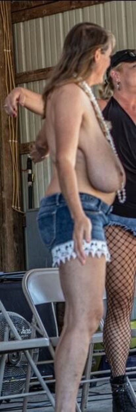 Busty Petra leaked only fans porn