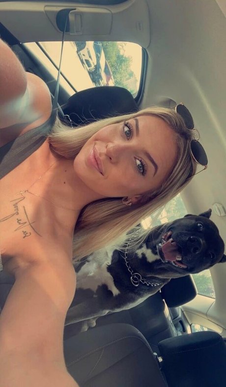 Caitlin Betterly sexy onlyfans