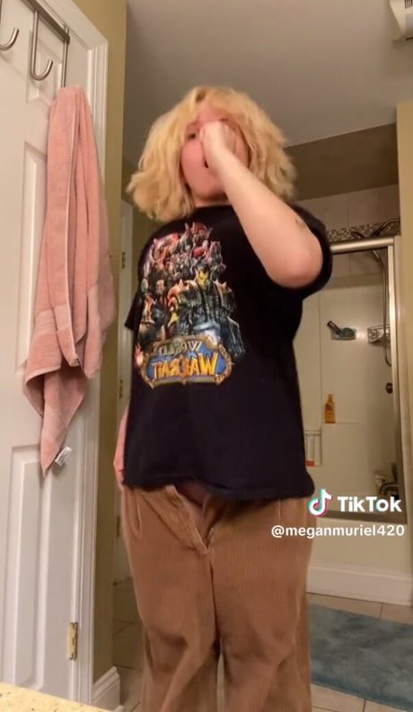 Meganxhickson naked onlyfans leaked