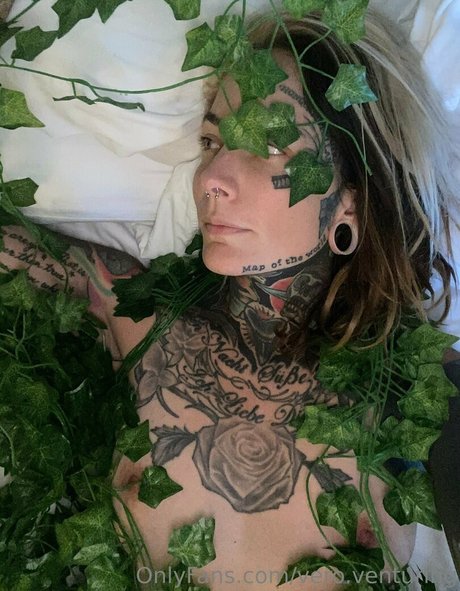 Vero Venturing onlyfans nude photos