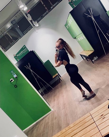 Ronjalexandra free onlyfans