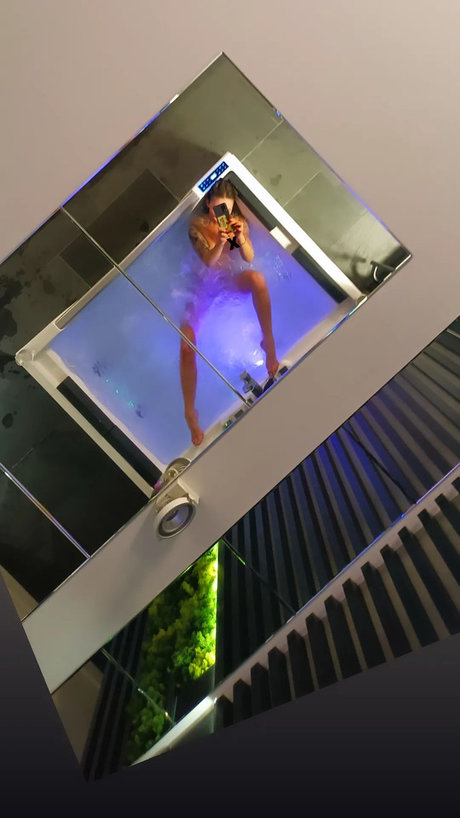 Sweeeti Carolovcutie naked onlyfans