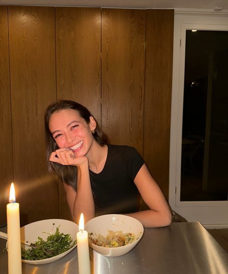 Emily Oberg onlyfans leaked.