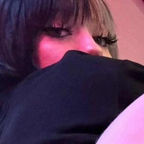 Krispy Kreme Rose onlyfans nude pictures