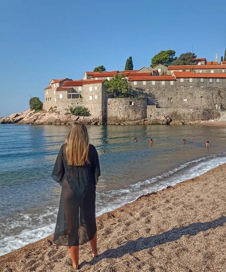 Vesna Justwoman42 is on onlyfans