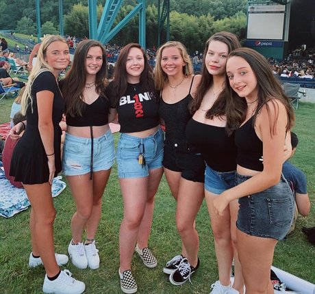 Rachel P onlyfans free content