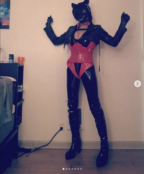 xena the wolven futa onlyfans strip tease