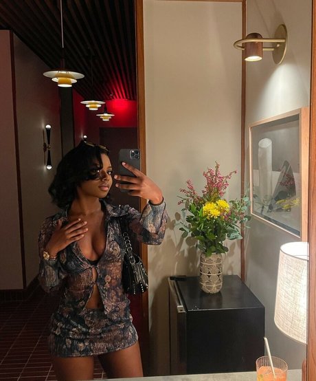 DivyaAdu Profile pic