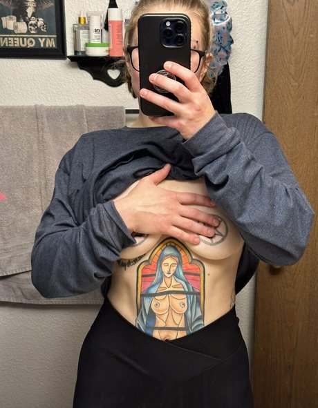 marceline vox onlyfans naked