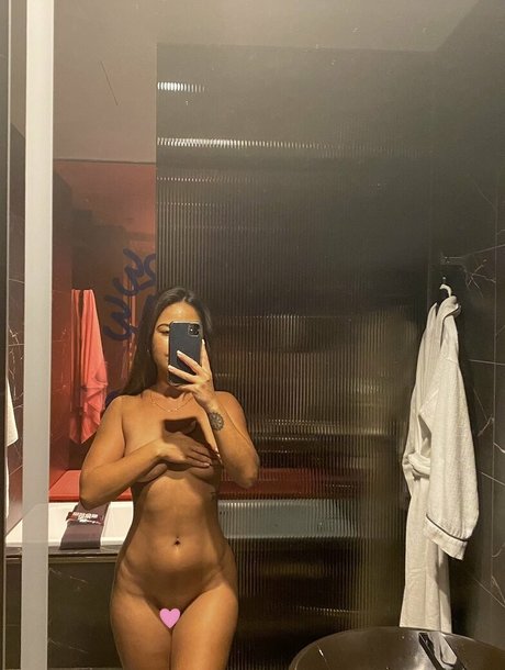 Maya Faye ass onlyfans