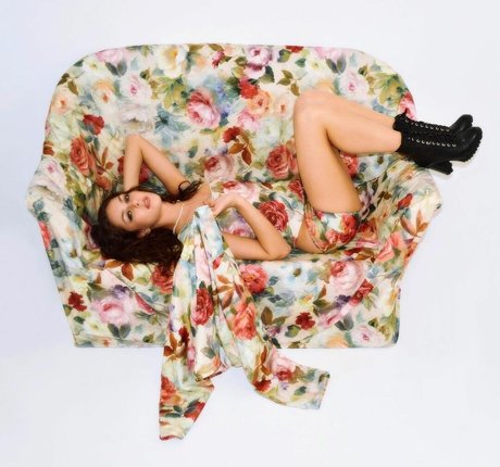 Eloise Webb leaked onlyfans porn