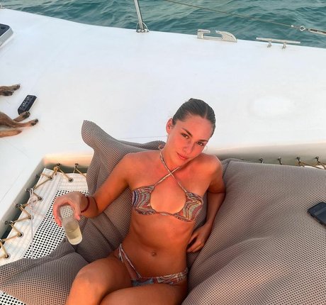 Eloise Webb leaked onlyfans content