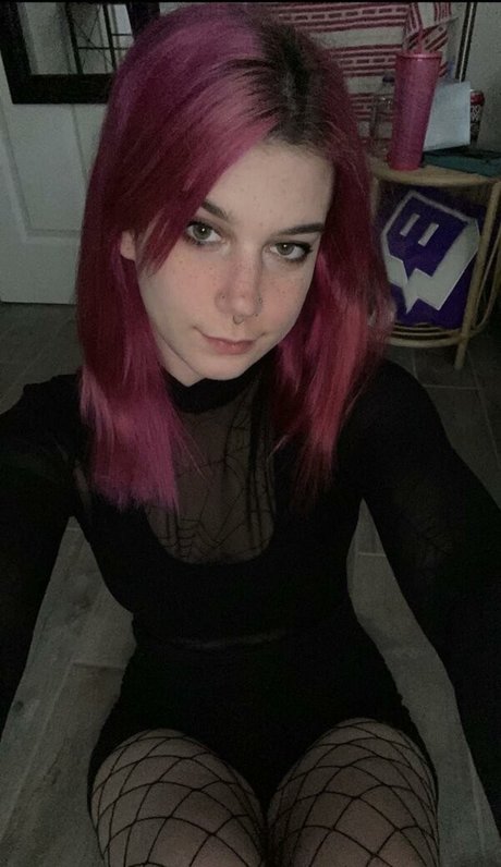 Trashpotatopie only fans pictures