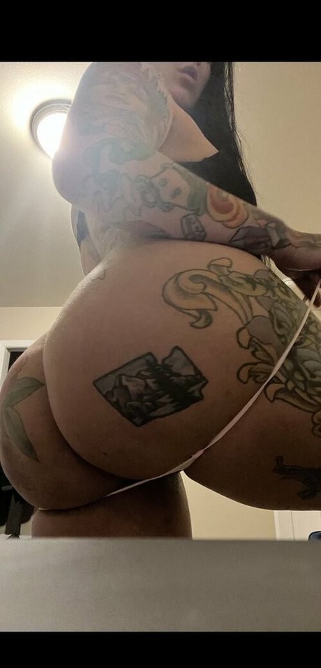 Alyssa Xursmistress onlyfans nude pics