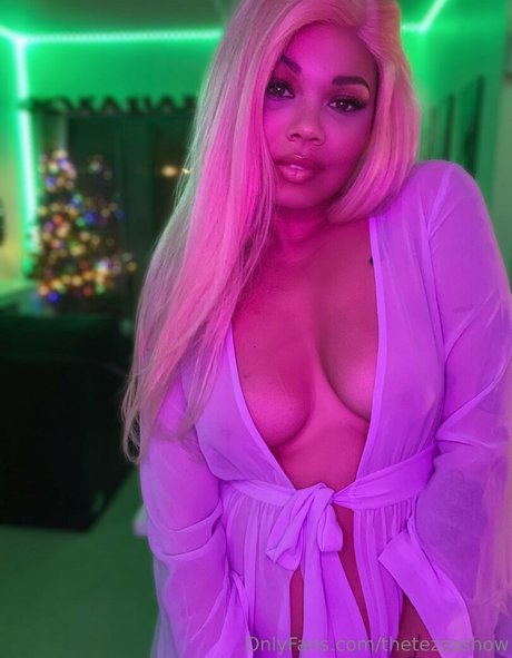 thetezzashow topless onlyfans