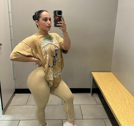 ireeneechaaveez onlyfans nudes leaks