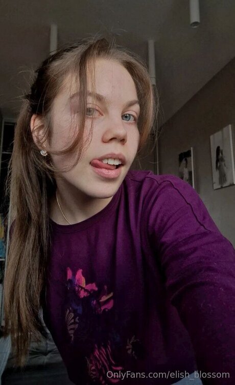 Elish blossom strip onlyfans