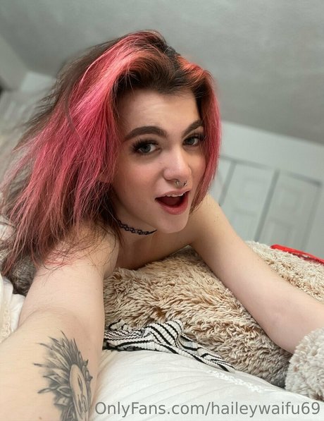 haileywaifu69 onlyfans desnuda