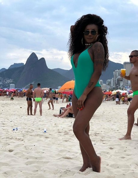 sarinhadiass onlyfans leaj