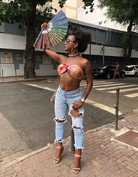 sarinhadiass onlyfans nude content