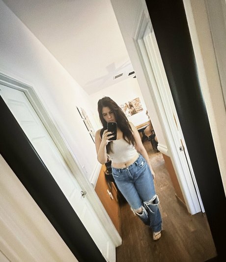 Erica Lindbeck strip onlyfans