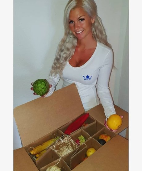 _miss manja_ Profile pic