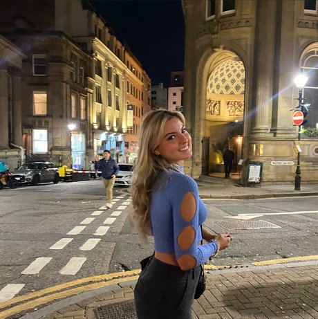 Grace Bidd_ naked on onlyfans