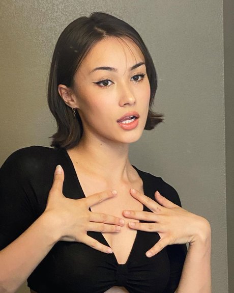 Vikkyboyce onlyfans nude