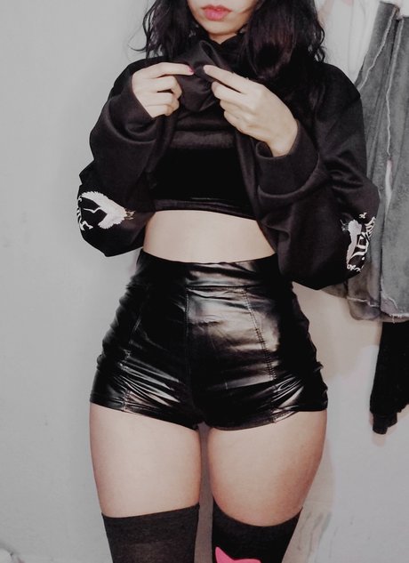 Lily waifu nude onlyfans pics