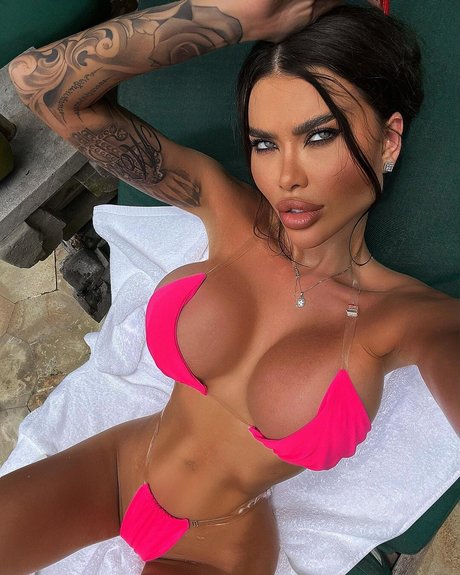 Miss valeriakalinina Profile pic