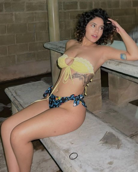 Isabel Neru sexy onlyfans