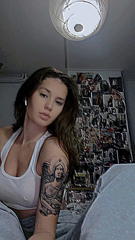 Indy Mende naked leaked onlyfans