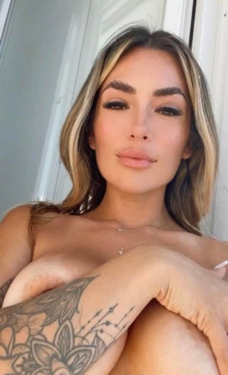 Luciana Del Mar naked onlyfans leaked